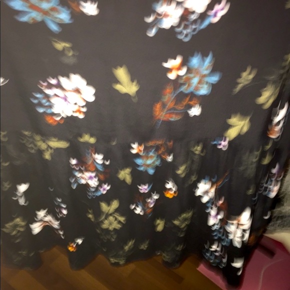 Reitman’s Gorgeous Floral Knee Length Dress! - Picture 8 of 8